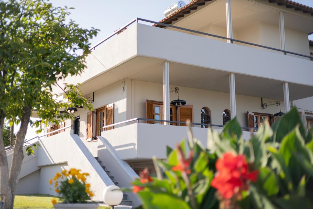 Villa Elisabeth Platamonas Buitenkant foto