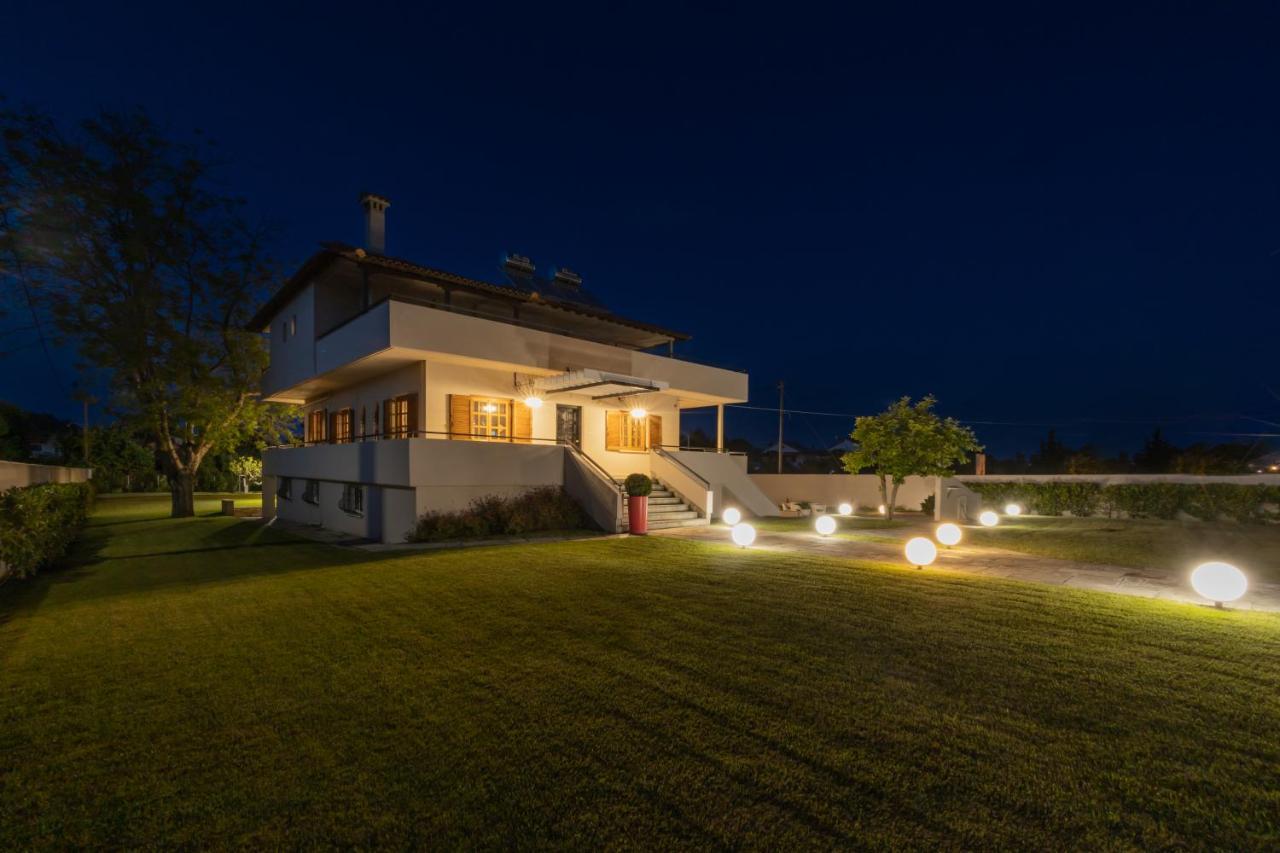 Villa Elisabeth Platamonas Buitenkant foto