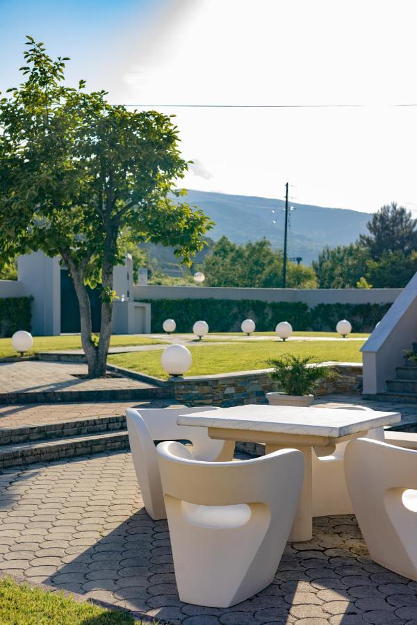 Villa Elisabeth Platamonas Buitenkant foto