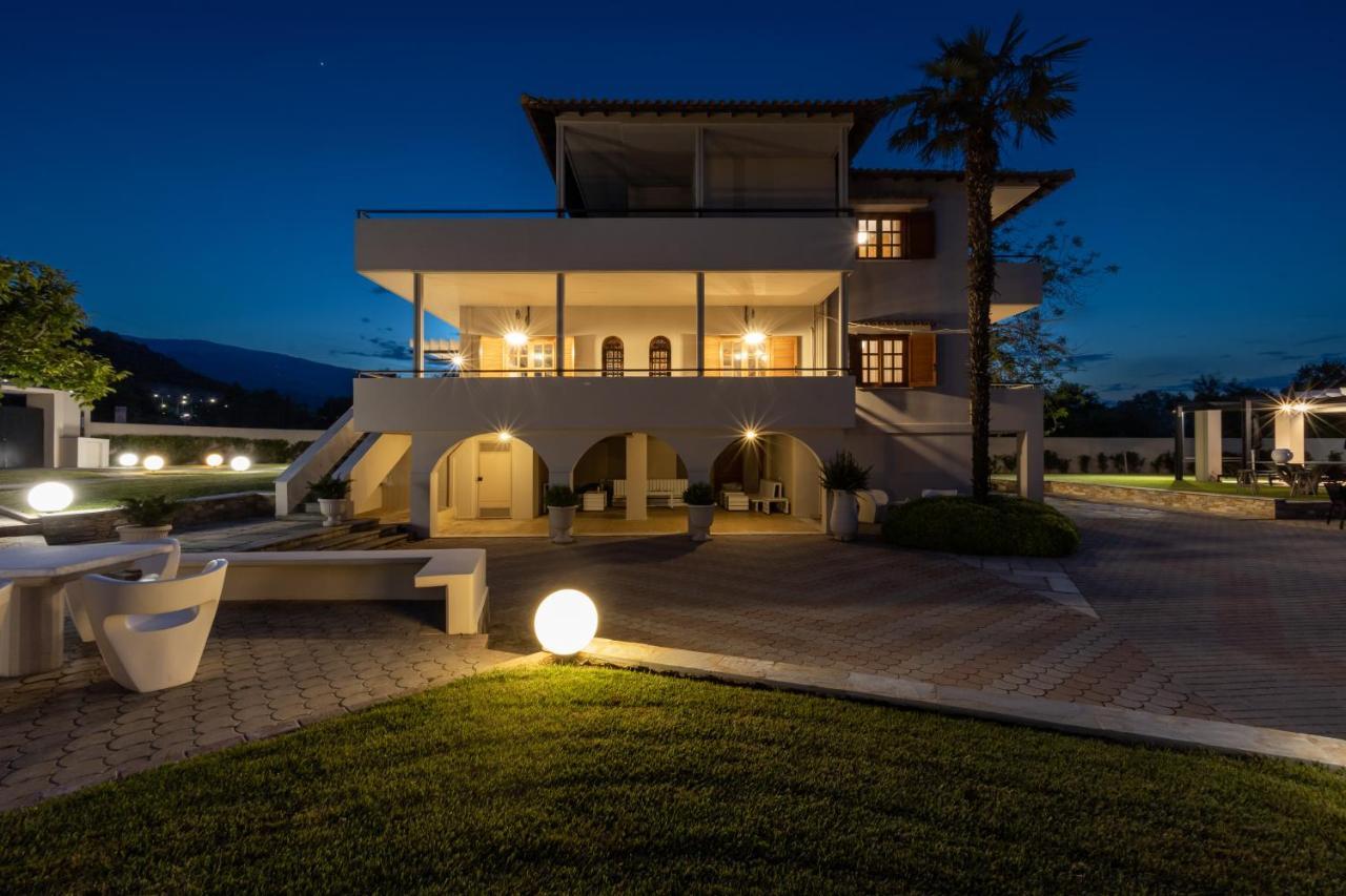 Villa Elisabeth Platamonas Buitenkant foto